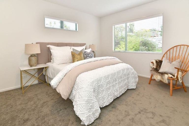 Photo of property in 2/77 Marlborough Avenue, Glenfield, Auckland, 0629