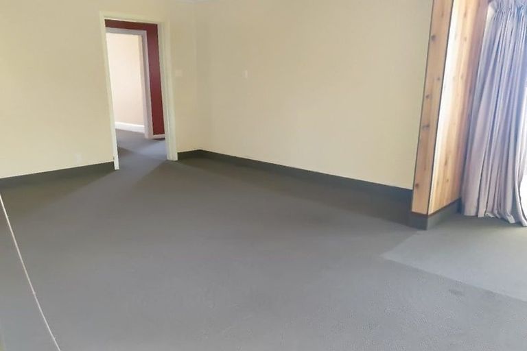 Photo of property in 37 Manuka Street, Castlecliff, Whanganui, 4501