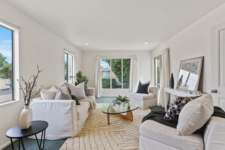 Photo of property in 150 Avonhead Road, Avonhead, Christchurch, 8042