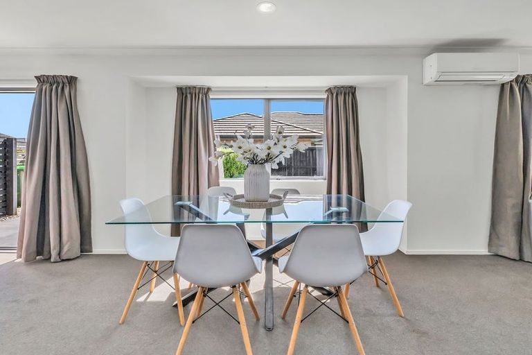 Photo of property in 28 Burford Way, Rolleston, 7615