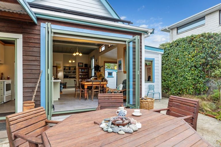 Photo of property in 172 Gladstone Road, Dalmore, Dunedin, 9010