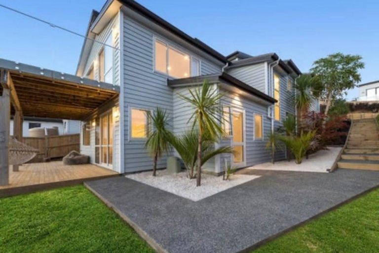 Photo of property in 95 San Valentino Drive, Henderson, Auckland, 0612