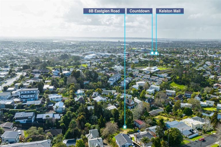 Photo of property in 8b Eastglen Road, Glen Eden, Auckland, 0602