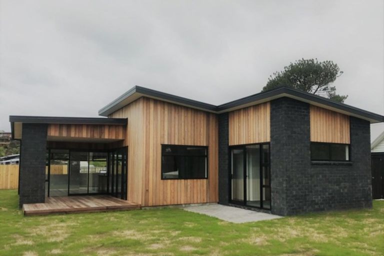 Photo of property in 3 Paulene Anne Place, Mangawhai Heads, Mangawhai, 0505