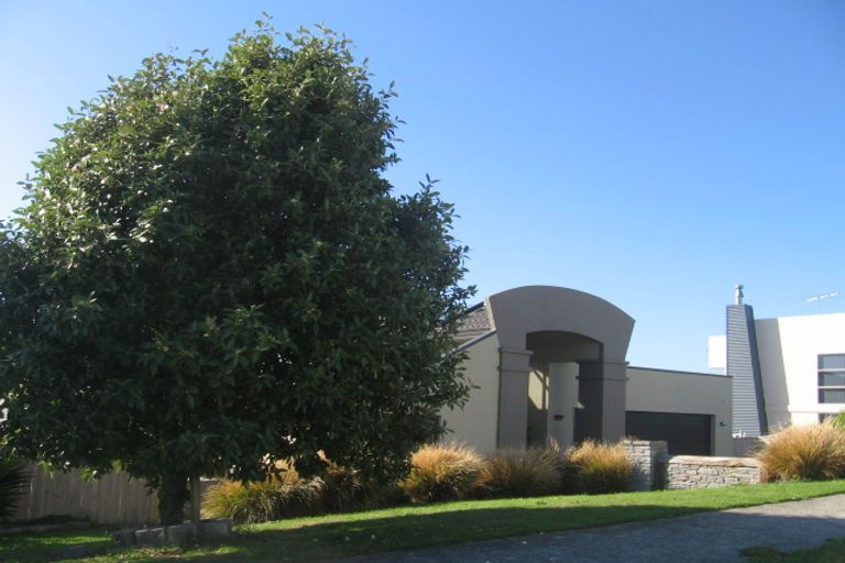 Photo of property in 18 The Masthead, Whitby, Porirua, 5024