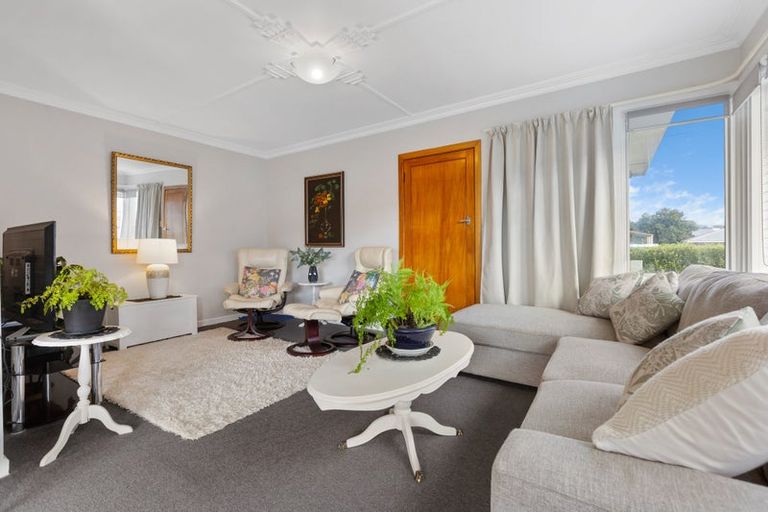 Photo of property in 1/5 Rainsford Street, Moturoa, New Plymouth, 4310