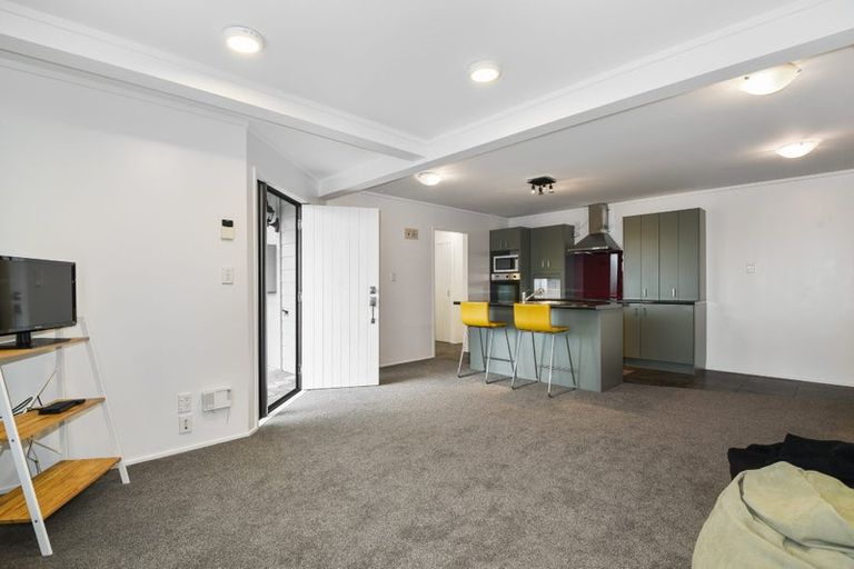 Photo of property in 2 Iles Road, Lynmore, Rotorua, 3010