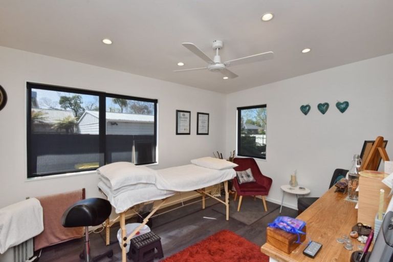 Photo of property in 22 Wakatu Avenue, Moncks Bay, Christchurch, 8081