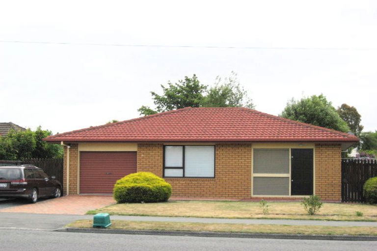 Photo of property in 41 Cutts Road, Russley, Christchurch, 8042