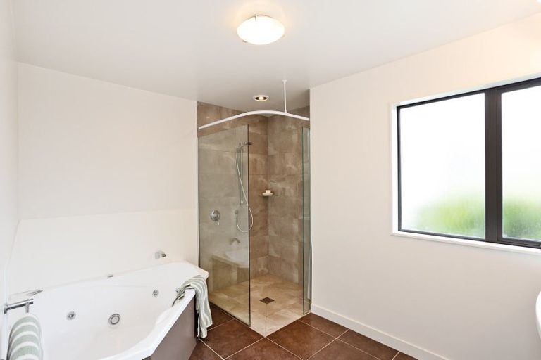 Photo of property in 146 Oreti Road, Otatara, Invercargill, 9879