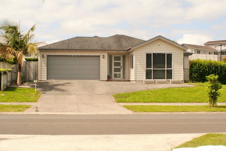 Photo of property in 6 Josh Road, Huapai, Kumeu, 0810