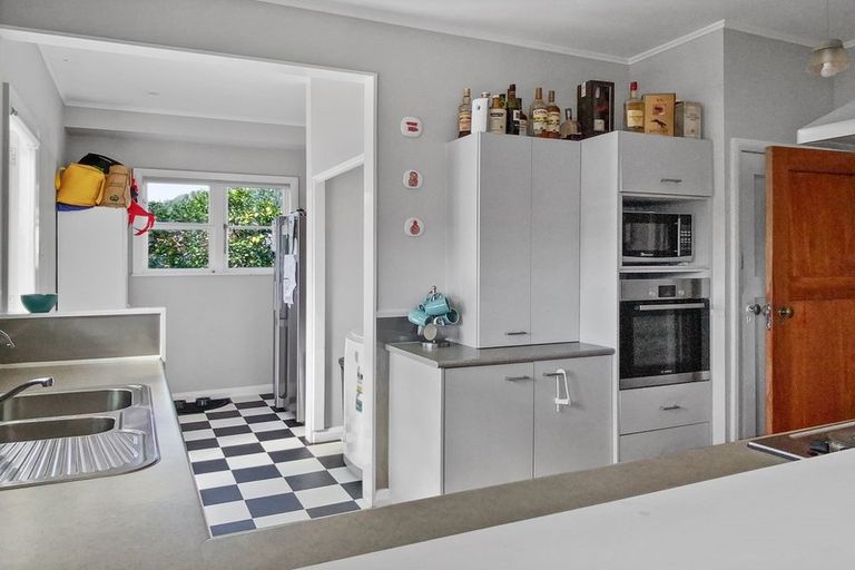 Photo of property in 16 Churchill Street, Kensington, Whangarei, 0112