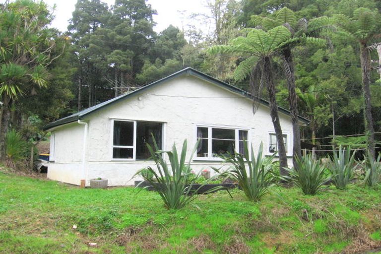 Photo of property in 39 Western Road, Laingholm, Auckland, 0604