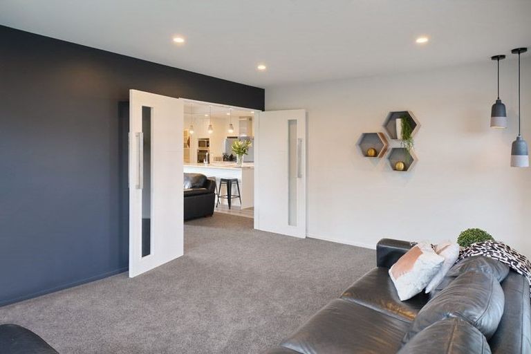 Photo of property in 25 Beech Drive, Rangiora, 7400