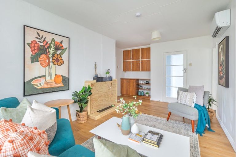 Photo of property in 59 Tiro Tiro Road, Levin, 5510