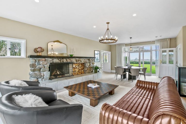 Photo of property in 25 Patterson Road, Hurworth, New Plymouth, 4310