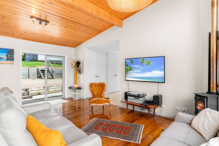 Photo of property in 11 Arcadian Lane, Waipu, 0582