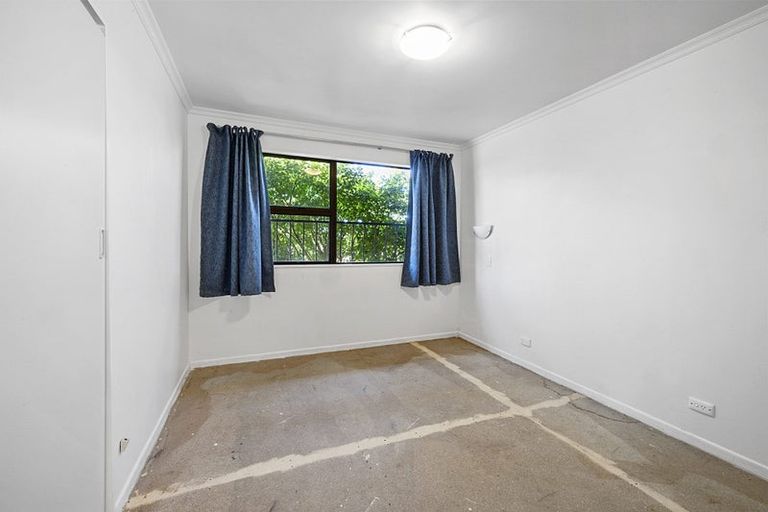 Photo of property in 18 Norwich Avenue, Spotswood, New Plymouth, 4310