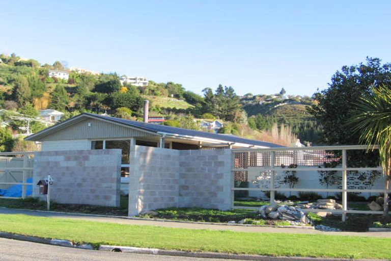 Photo of property in 28 Landsdowne Terrace, Cashmere, Christchurch, 8022