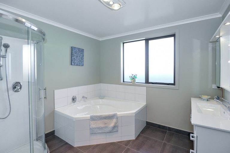 Photo of property in 547 Ikanui Road, Frimley, Hastings, 4120