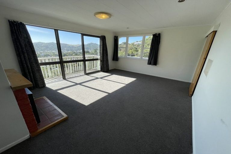 Photo of property in 41 Versailles Street, Karori, Wellington, 6012