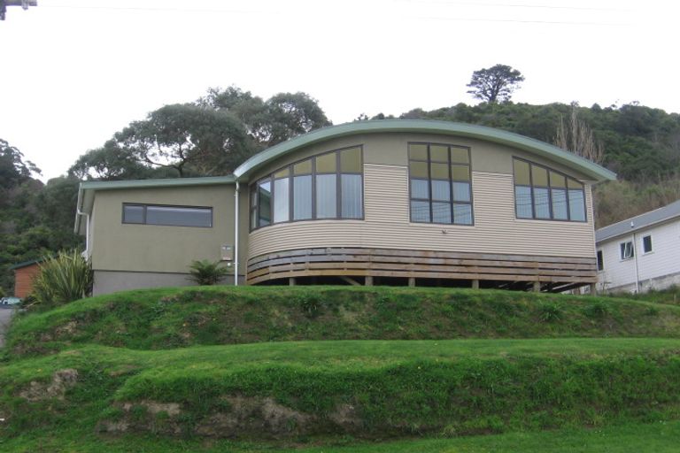 Photo of property in 17 Watt Street, Featherston, 5710