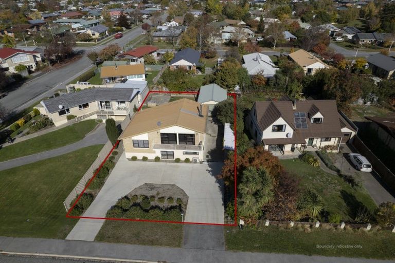 Photo of property in 66 Neplusultra Street, Cromwell, 9310