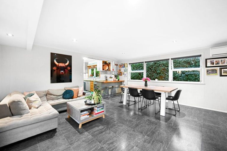 Photo of property in 6 Tudor Crescent, Chedworth, Hamilton, 3210