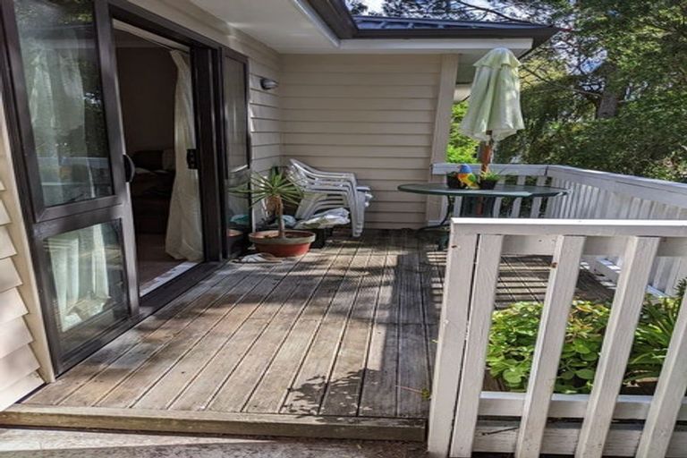 Photo of property in 20a Malmo Place, Massey, Auckland, 0614