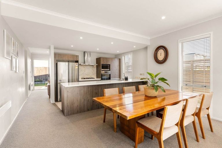 Photo of property in 91 Glidepath Road, Hobsonville, Auckland, 0616