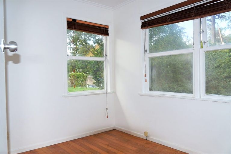 Photo of property in 1/70 Archers Road, Glenfield, Auckland, 0629