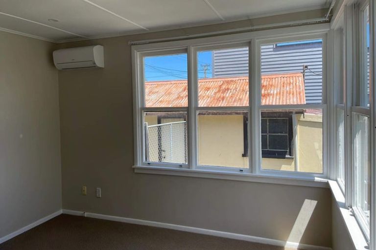 Photo of property in 563 Queen Street East, Levin, 5510