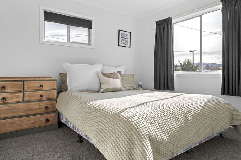 Photo of property in 4 Falstone Crescent, Twizel, 7901