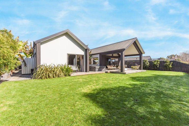 Photo of property in 21 Rana Place, Mapua, 7005