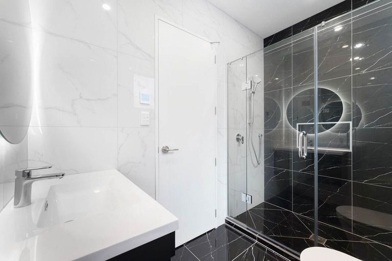 Photo of property in 16 Heketara Way, Massey, Auckland, 0614