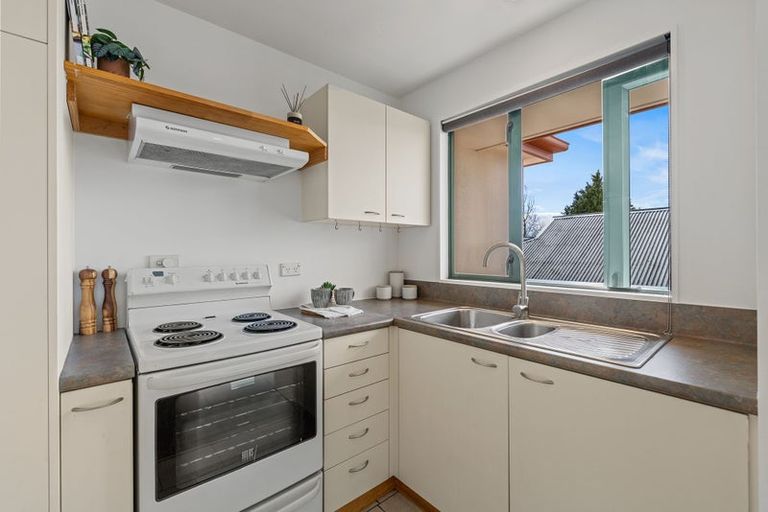 Photo of property in 68a Thackeray Place, Waltham, Christchurch, 8023