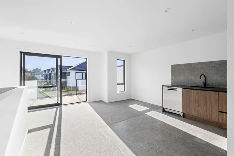 Photo of property in 80 Carrington Avenue, Silverdale, Hamilton, 3216