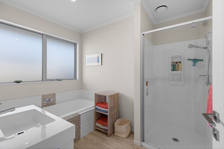 Photo of property in 60 Iris Taylor Avenue, West Melton, 7618