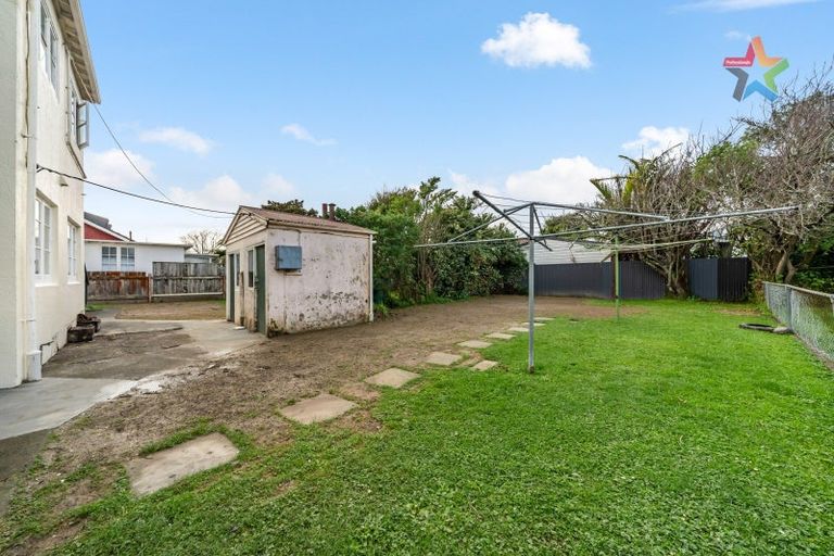 Photo of property in 20 Ludlam Crescent, Woburn, Lower Hutt, 5010