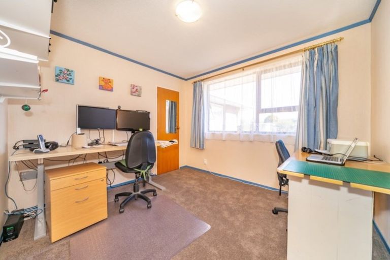 Photo of property in 64 Golders Road, Elderslea, Upper Hutt, 5018