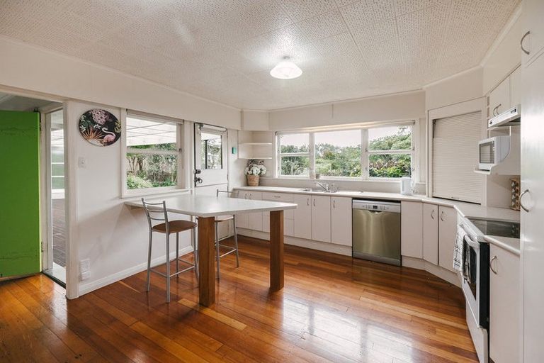 Photo of property in 12 Lifford Place, Awapuni, Palmerston North, 4412