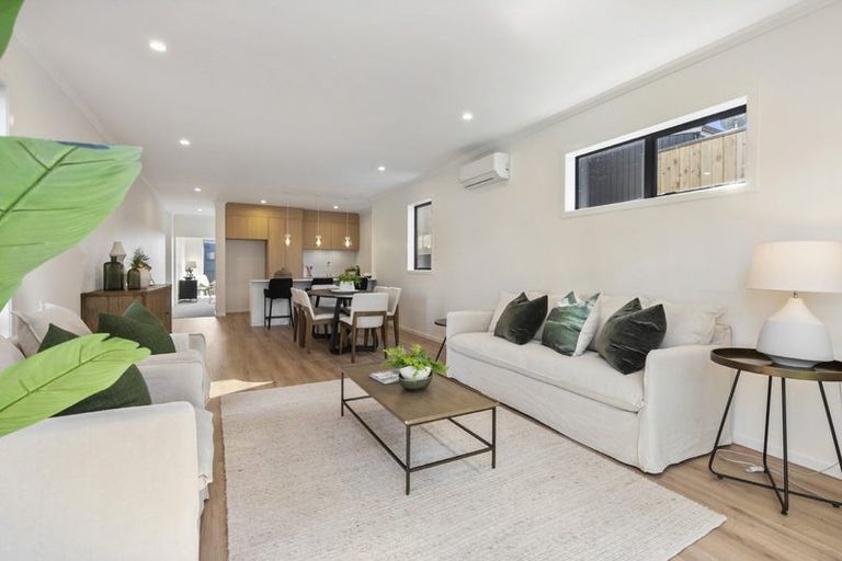 Photo of property in 59 Roundel Crescent, Whenuapai, Auckland, 0618