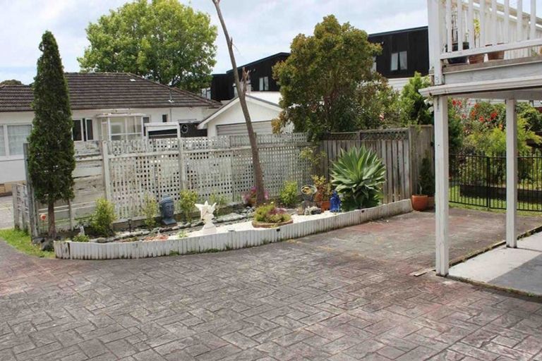 Photo of property in 1/97a Nile Road, Milford, Auckland, 0620