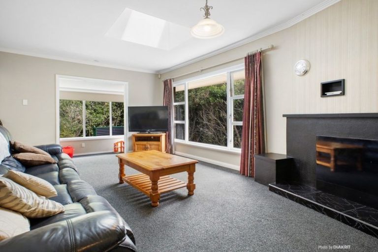 Photo of property in 6 Travers Street, Vogeltown, Wellington, 6021