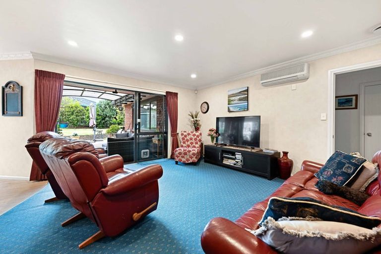 Photo of property in 6 Flora Way, Rototuna, Hamilton, 3210