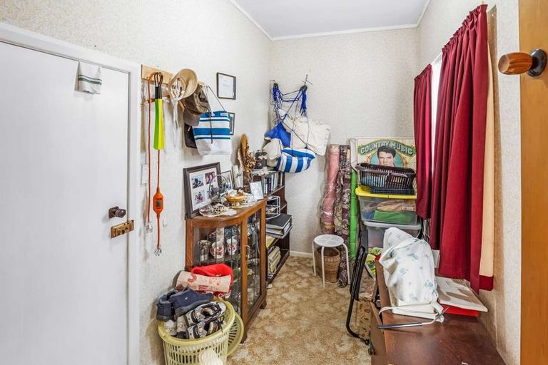 Photo of property in 2 Margaret Street, Levin, 5510