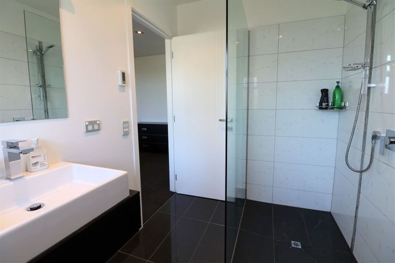 Photo of property in 92 Douglas Street, Highfield, Timaru, 7910