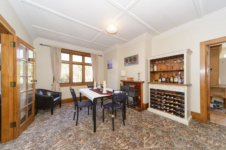 Photo of property in 8 Annandale Avenue, Takaro, Palmerston North, 4410