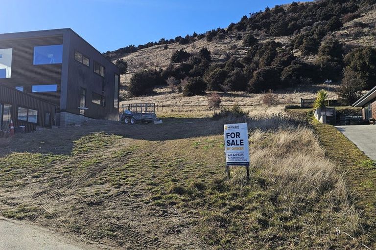 Photo of property in 11b Fastness Crescent, Wanaka, 9305