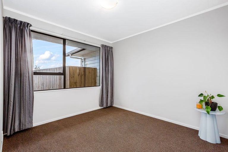 Photo of property in 13a Transom Close, Whitby, Porirua, 5024